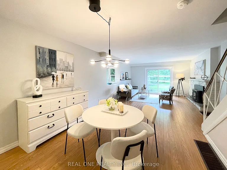 290 Westcourt Pl — Photo 3