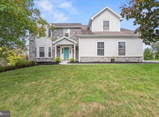 3925 Silver Brook Dr, Mechanicsburg, PA 17050