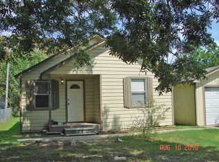 737 S Morgan St, Angleton, TX 77515