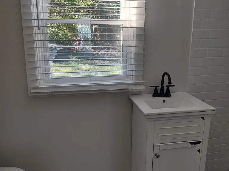 143 Morrison St #3 — Photo 7