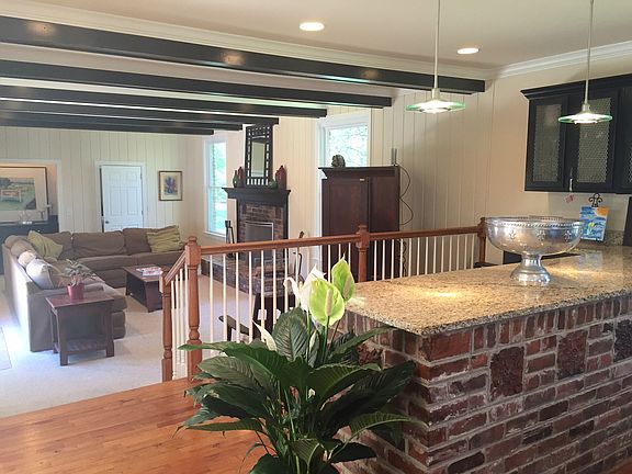 Kitchen to Family room