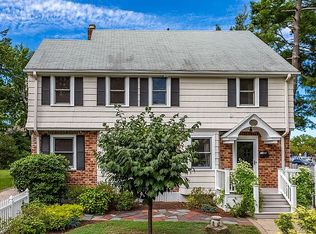 26 Ellsworth Rd, West Hartford, CT 06107
