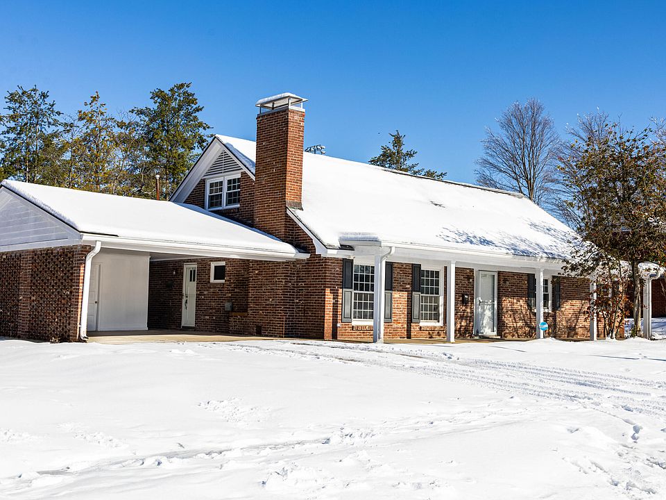 1st image of 537 Hollyhill Dr