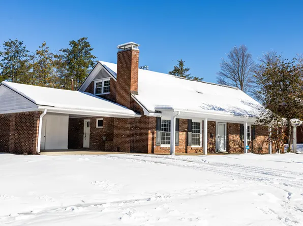 537 Hollyhill Dr, Lexington, KY 40503