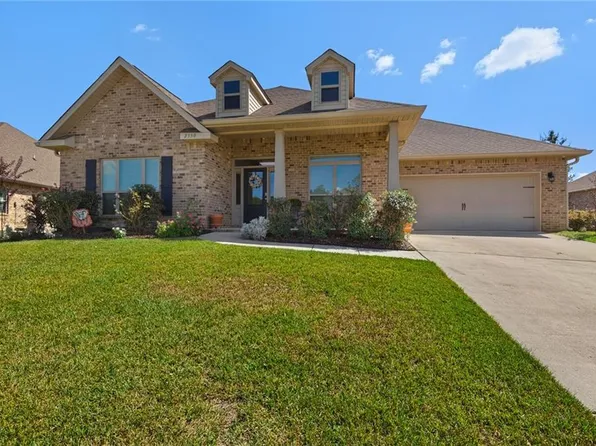 2350 Clairmont Dr W, Semmes, AL 36575