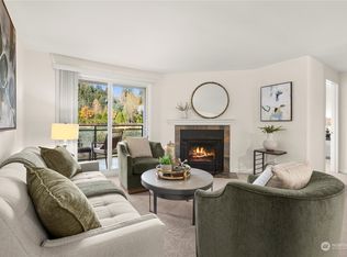 10822 E Riverside Dr APT A204, Bothell, WA 98011