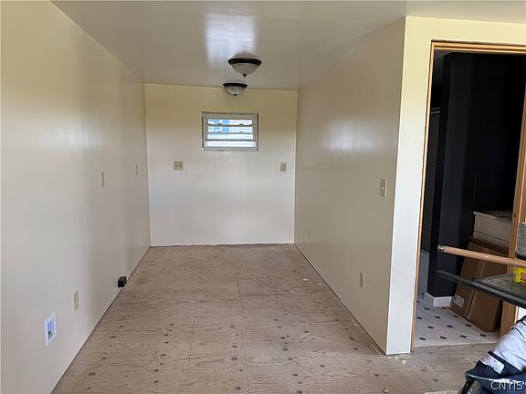 3rd image of 7167 Ferstler Rd