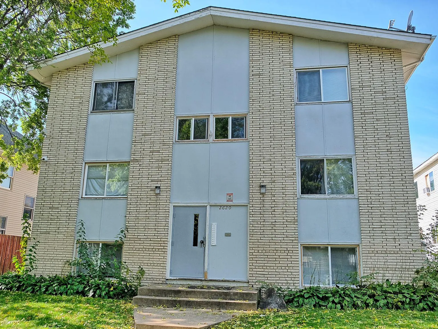 Studio, 300 sqft, $800 — Photo 4