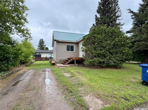 208 2nd STREET, Medstead, SK S0M 1W0