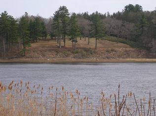 27 Pleasant Valley Rd, Amesbury, MA 01913