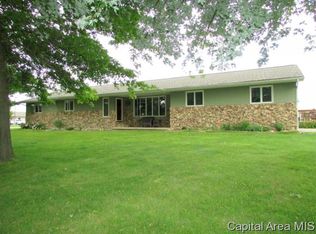 384 S Bradfordton Rd, Springfield, IL 62711