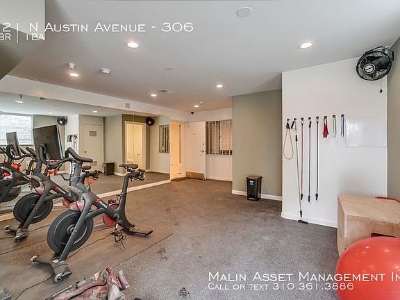 3rd image of 821 N Austin Ave #306