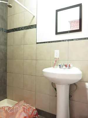 Rented by Rennit Inc. | media 9
