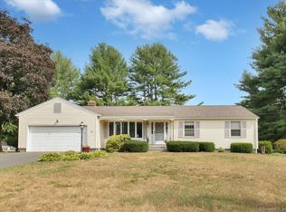 31 Ellen Ln, Manchester, CT 06042