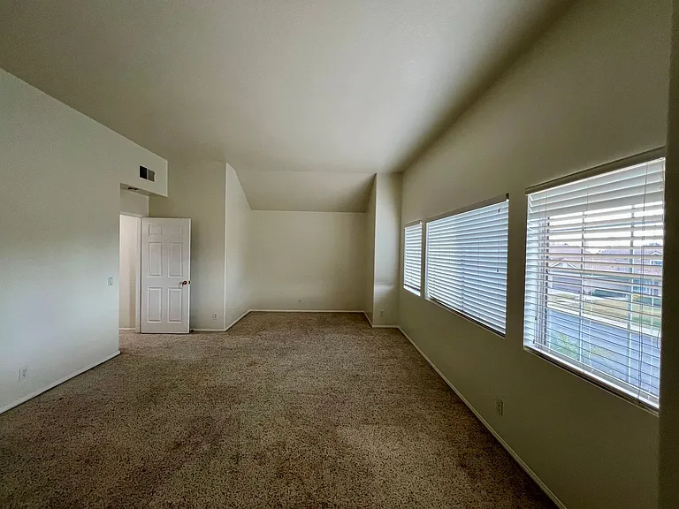 13940 Annandale Ln — Photo 28