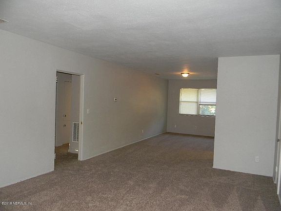 3rd image of 3119 Belden Cir APT 3