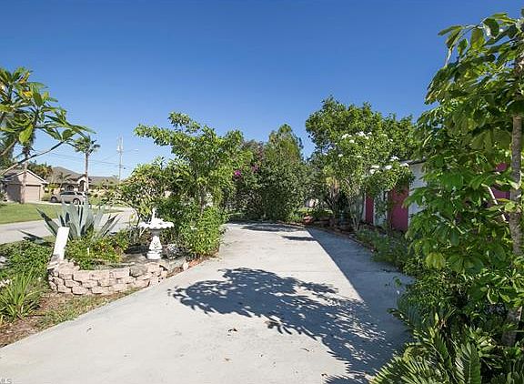 2nd image of 719 SE 8th Pl