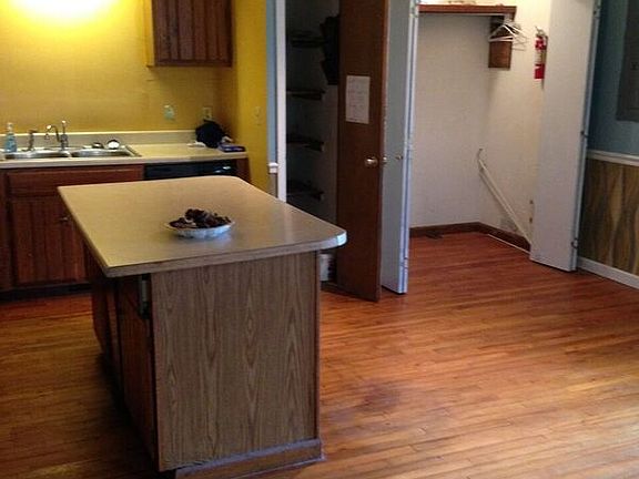 5th image of 135 Autumnwood Dr