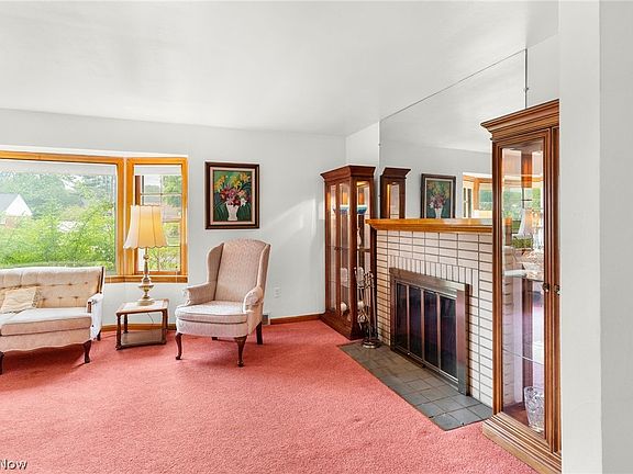 5th image of 3130 Halsey Dr NE