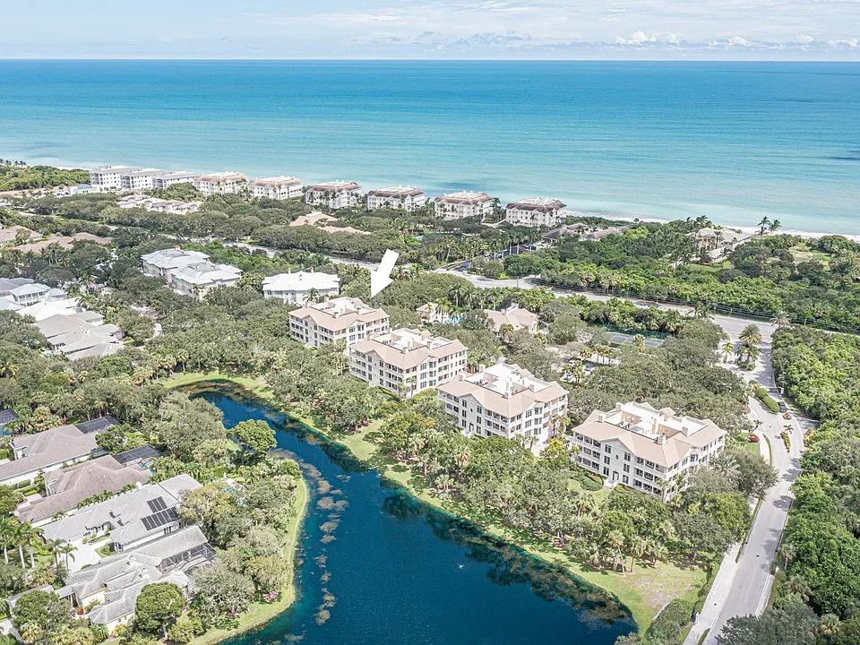 801 N Swim Club Dr #2B