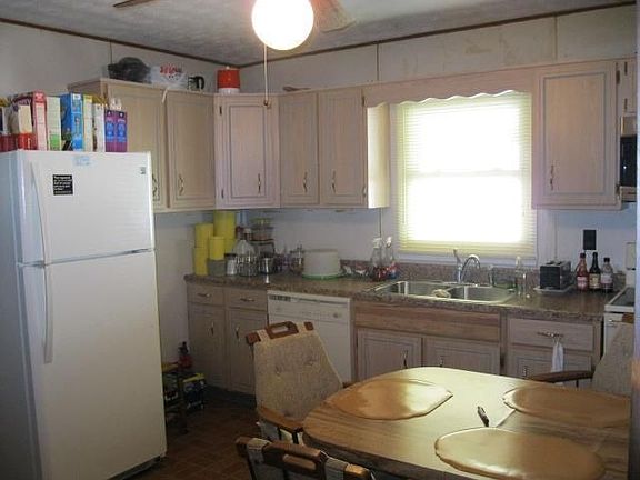 3rd image of 113 William St