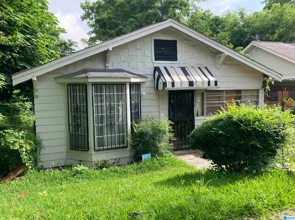 310 54th St, Fairfield, AL 35064