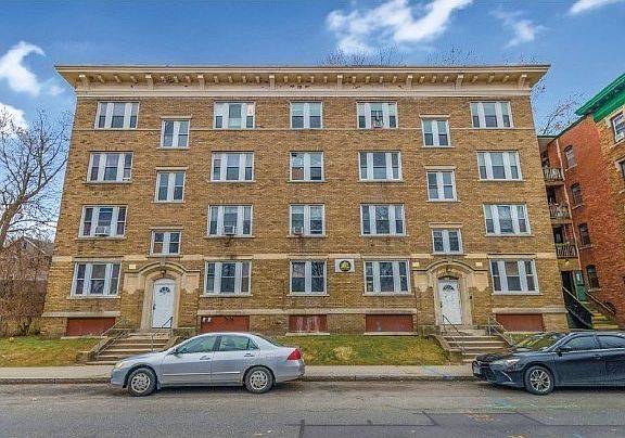 3rd image of 236-240 Locust St