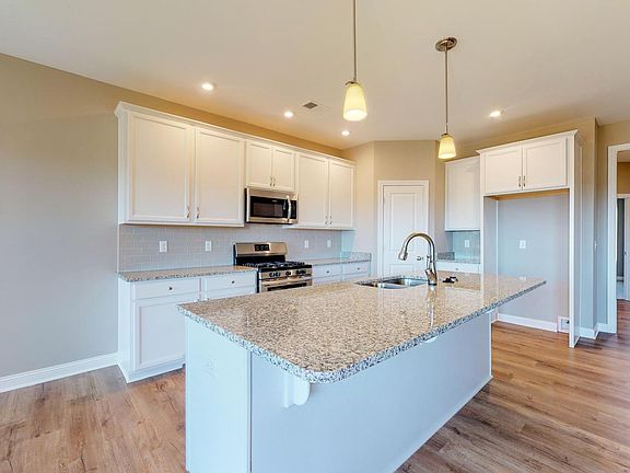 3rd image of 621 Shaker Dr #Wpx6s5