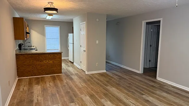 3 bed, 1250 sqft, $1,325 — Photo 4