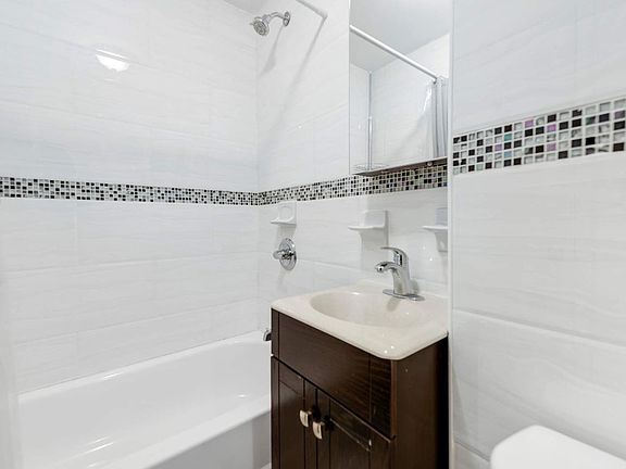4th image of 1771 1st Ave APT 7