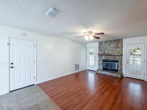 4th image of 1834 SHERWOOD Drive