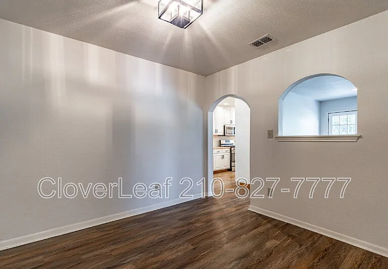 731 Glamis Ave — Photo 8