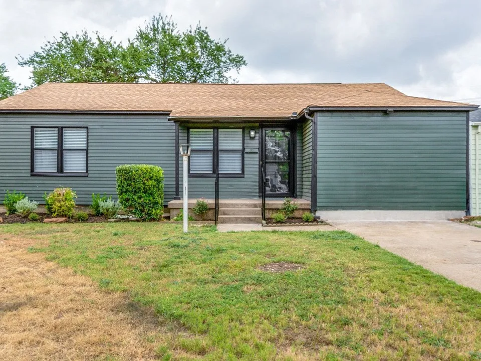 2736 Rolinda Dr