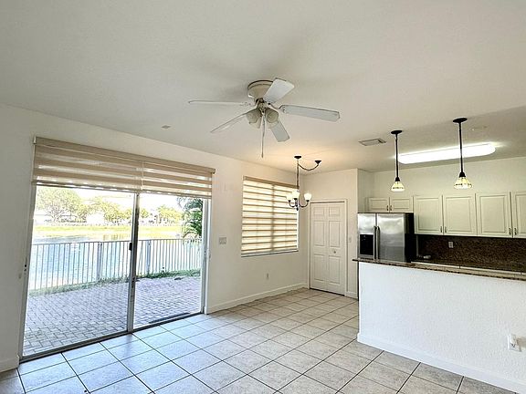 4th image of 10911 NW 79th St #10911