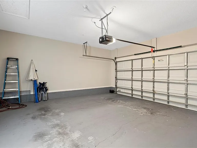 932 Pawstand Rd — Photo 21