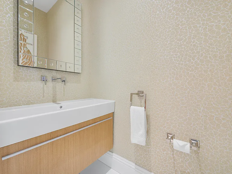 2700 N Ocean Dr #Penthouse 4b — Photo 7