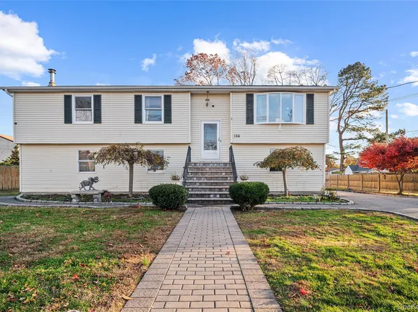 156 Nicolls Road, Wheatley Heights, NY 11798
