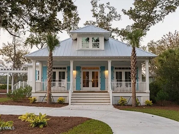 33 Park Sq S, Beaufort, SC 29907