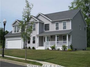 20 Devine Pl, Milford, CT 06460