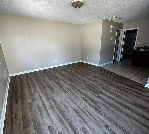 3rd image of 138 Easy St