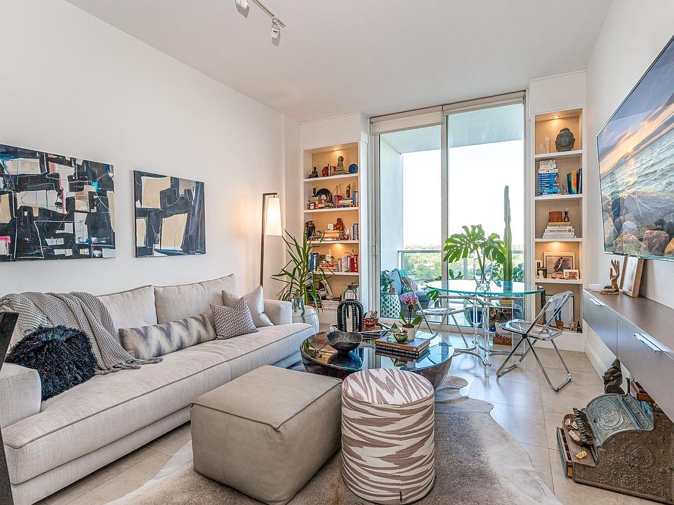 1st image of 2525 SW 3rd Ave APT 805