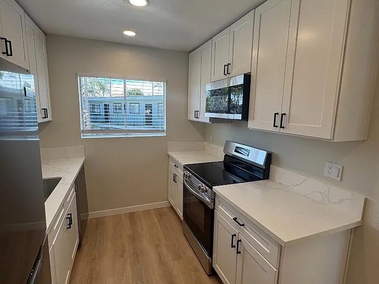 Unit Photo