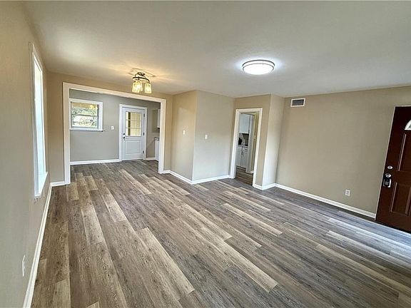 2nd image of 2203 Rosa Dr