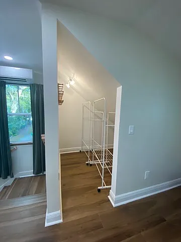 227 N Woodland St — Photo 11