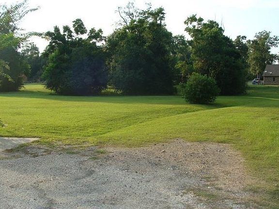 2nd image of 215 County Road 759