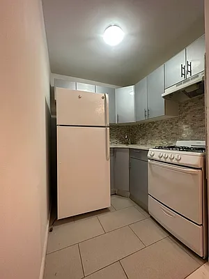 Rented by Shai Realty Management Inc | media 22