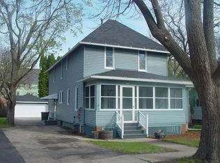 325 Kendall St, Burlington, WI 53105