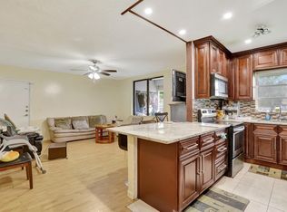 8406 W Sample Rd APT 222, Coral Springs, FL 33065