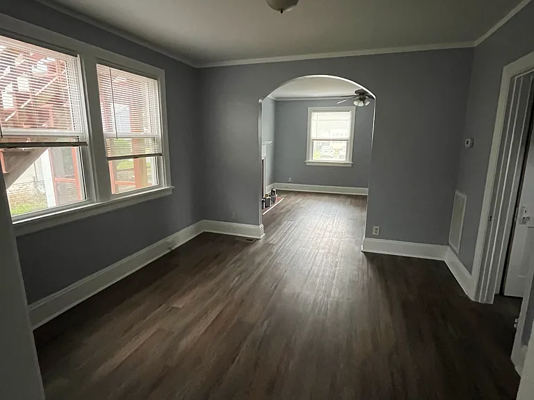 2117 Kent St — Photo 3