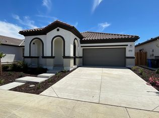 8338 Luan Way, Elk Grove, CA 95757